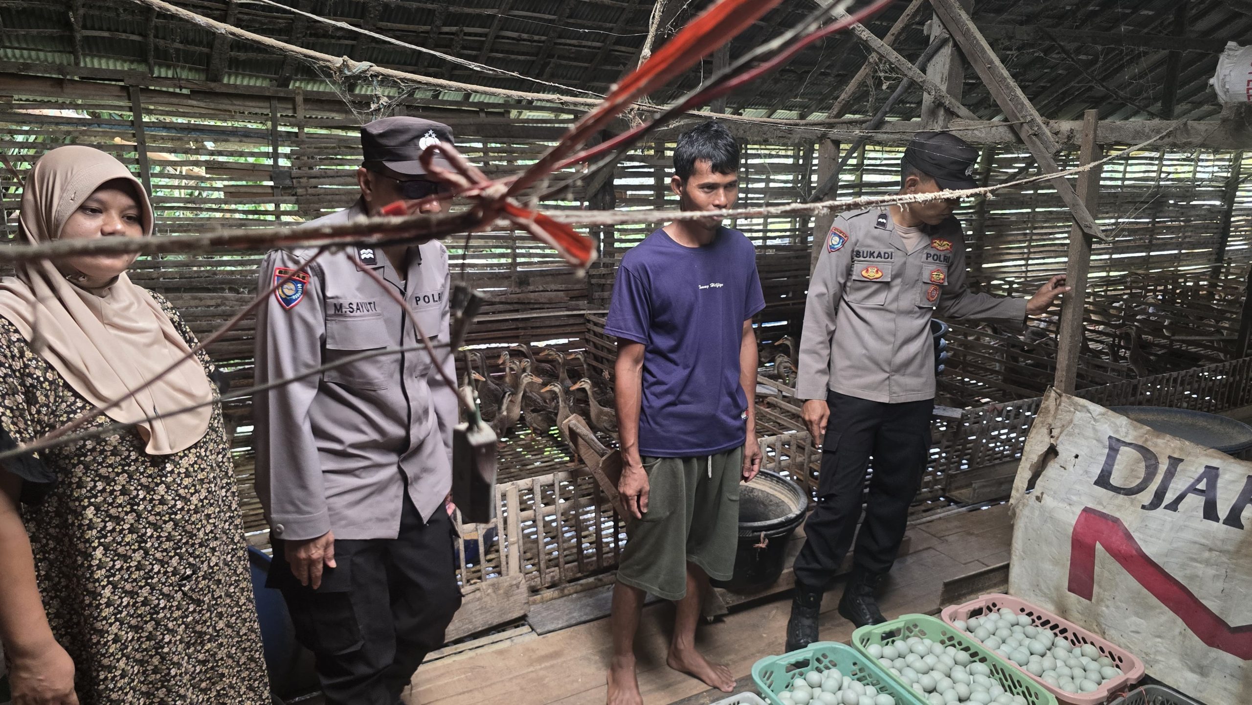 Polsek Sungai Pandan Lakukan Pengecekan Persiapan Lokasi Lomba Ketahanan Pangan di Desa Tambalang