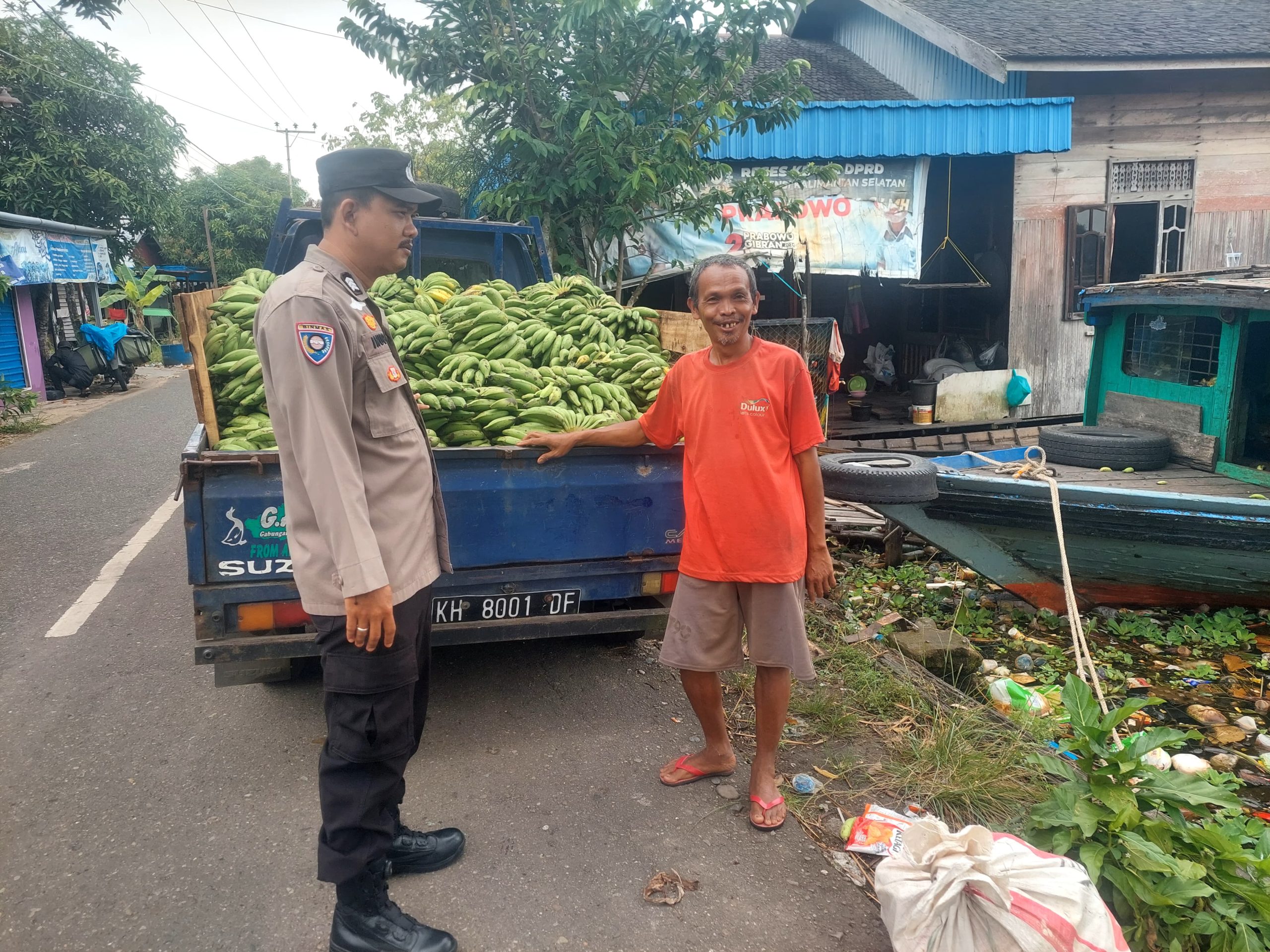 Patroli Dialogis dan Sambang Polsek Danau Panggang Wujudkan Kamtibmas yang Kondusif