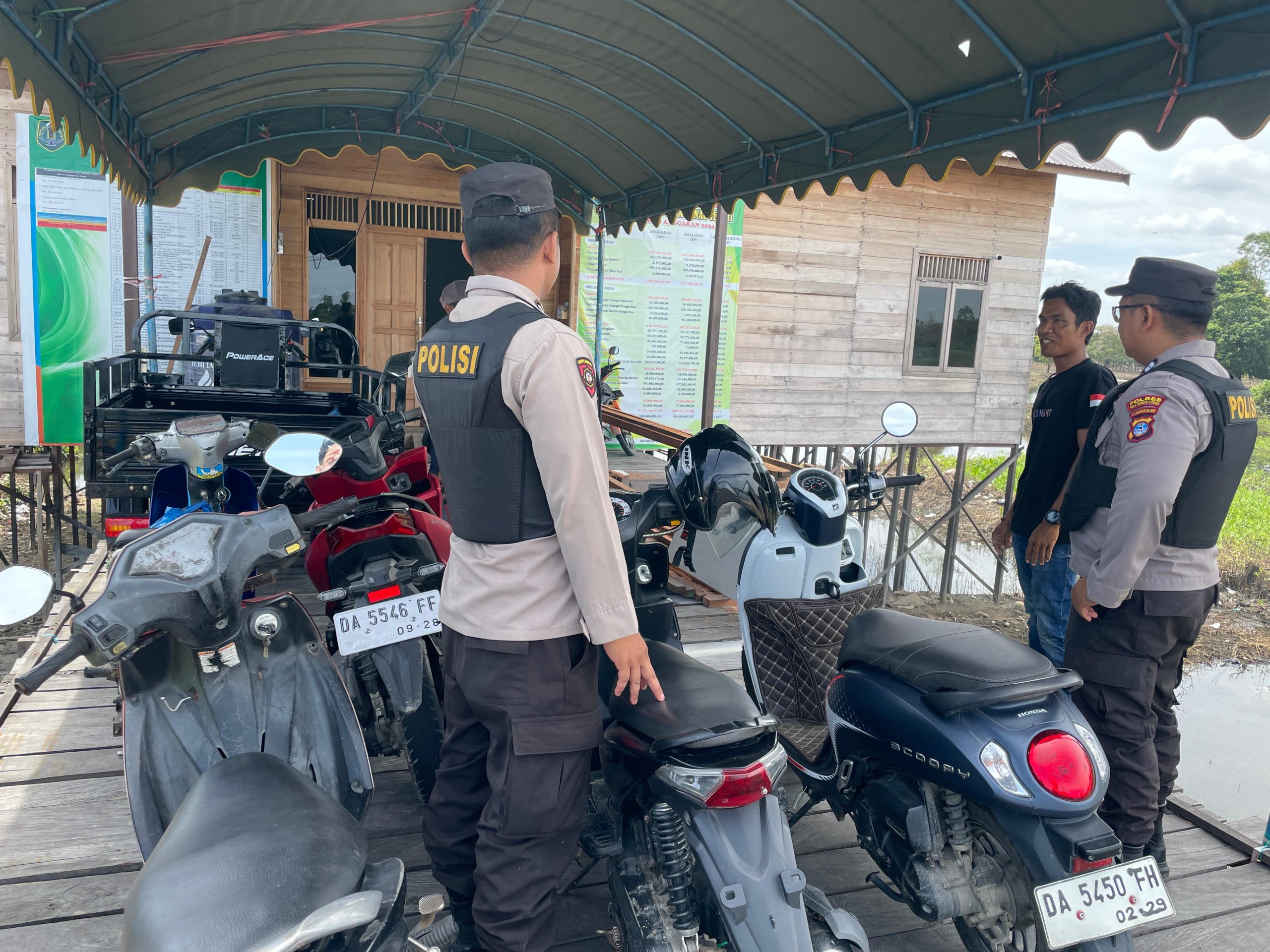 Polsek Banjang Gelar Patroli Dialogis dan Himbauan Kamtibmas, Wujudkan Keamanan dan Kepercayaan Masyarakat