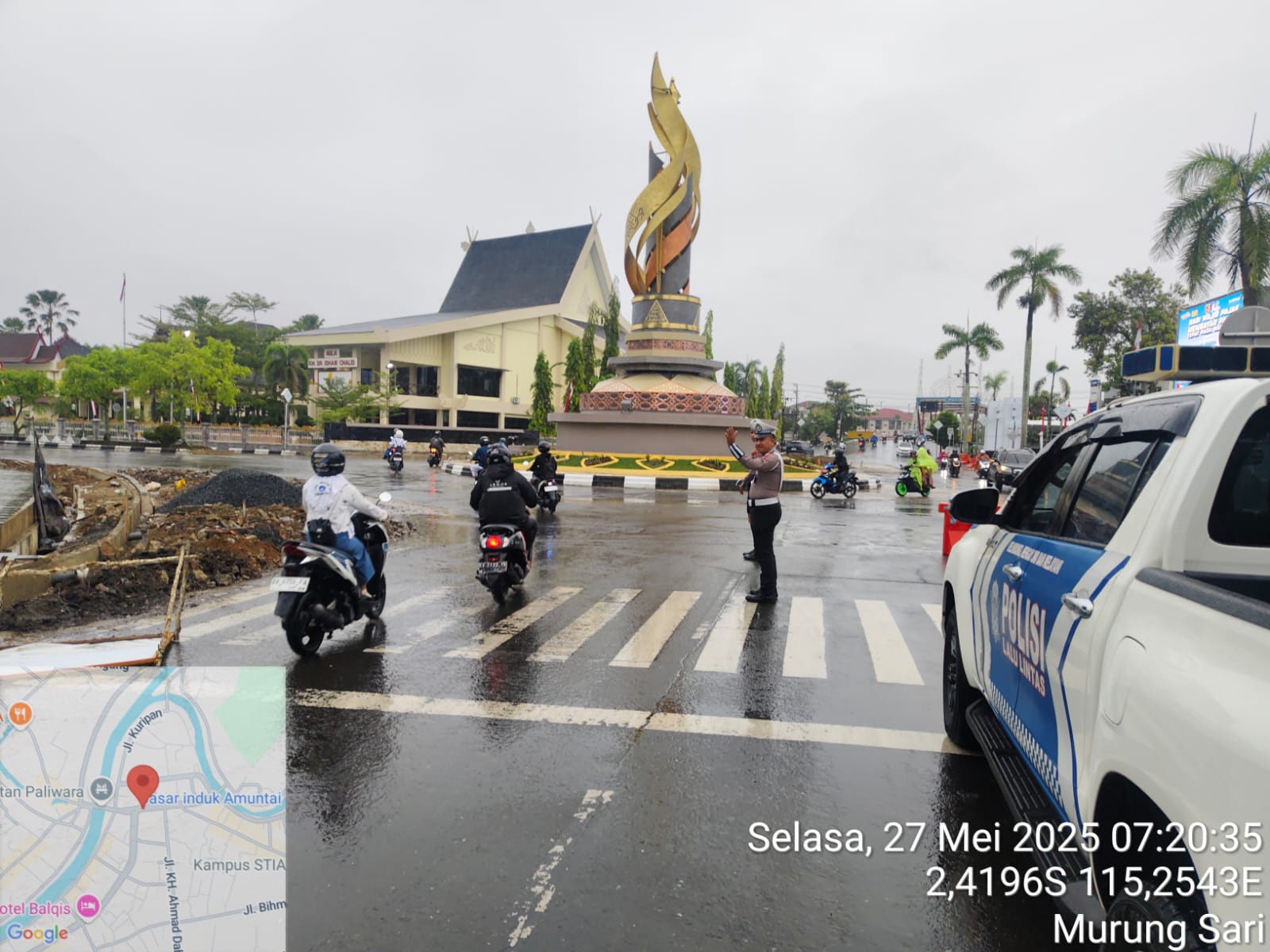Apel Pagi dan Pengamanan Jalur Aktivitas Masyarakat oleh Satlantas Polres HSU di Amuntai
