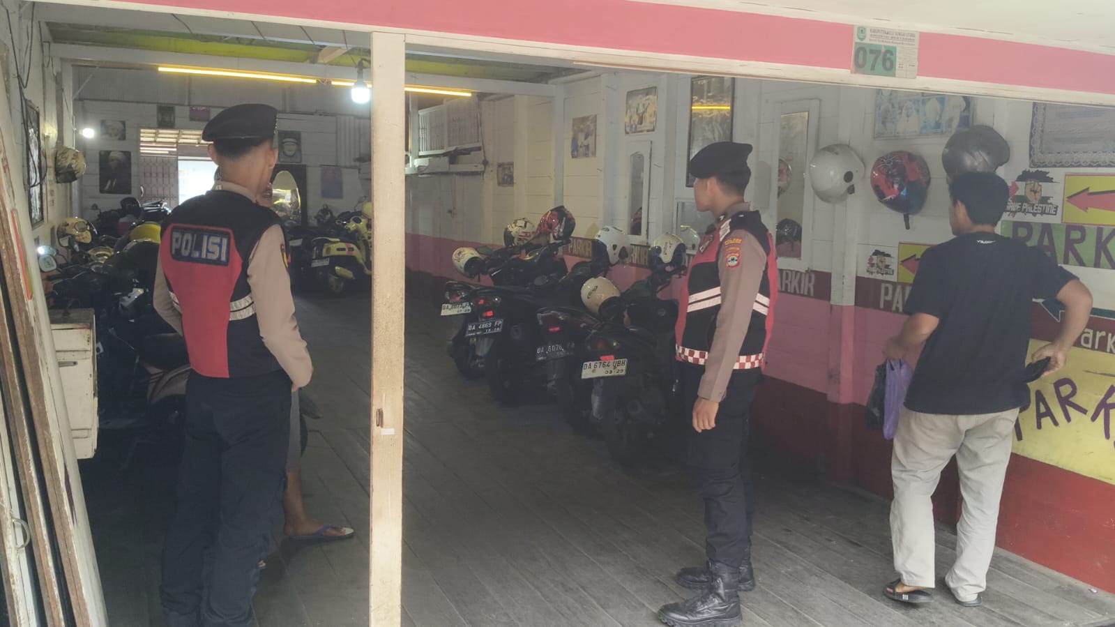 Patroli Bailang dan Himbauan Kamtibmas dalam Rangka Operasi Antik Intan 2025 di Daerah Hukum Polres HSU