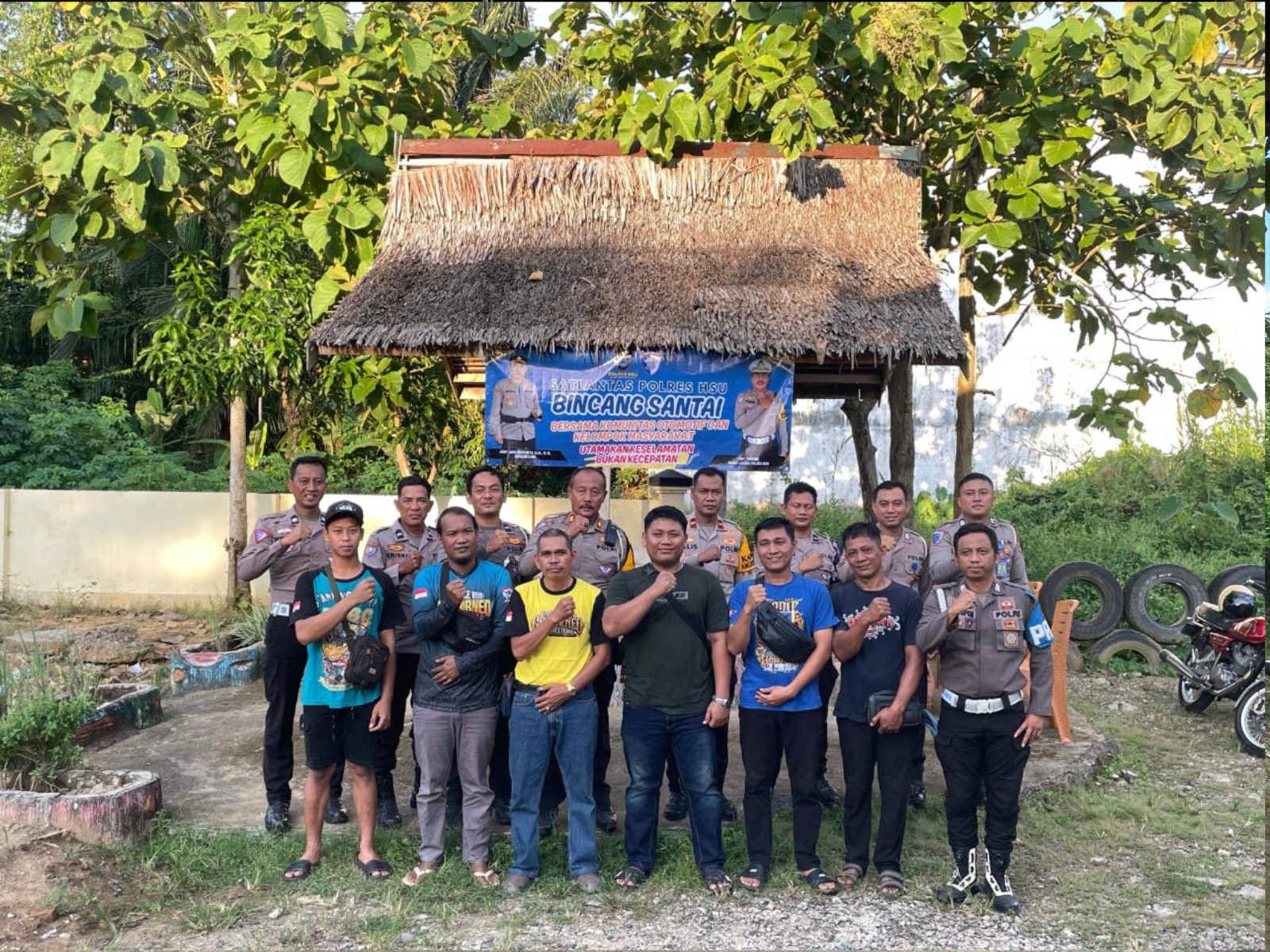 Satlantas Polres HSU Gelar Bincang Santai dengan Komunitas Motor Honda CB Perkuat Sinergi dan Kesadaran Berlalu Lintas