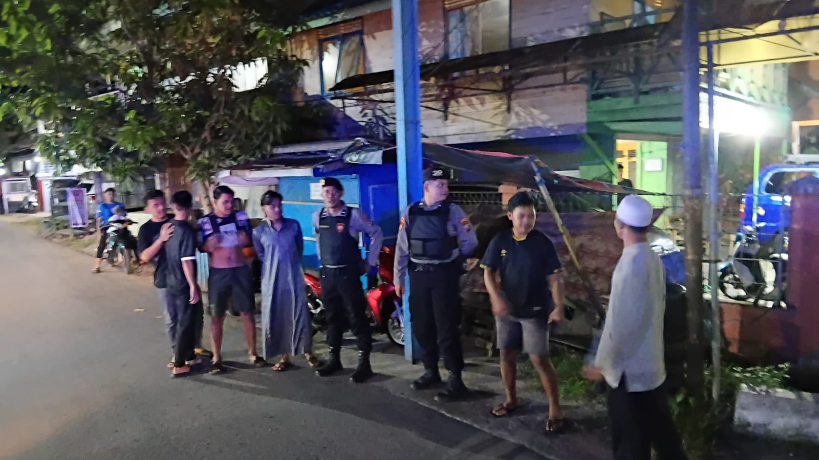 Sat Samapta Polres HSU Intensifkan Patroli Perintis Presisi Malam Hari Cegah Premanisme dan Kejahatan Jalanan
