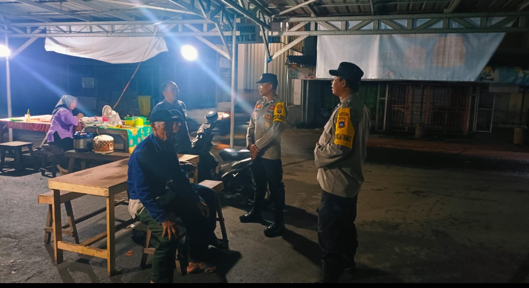 Polsek Amuntai Tengah Gencarkan Patroli Malam, Perkuat Keamanan dan Jalin Kedekatan dengan Masyarakat