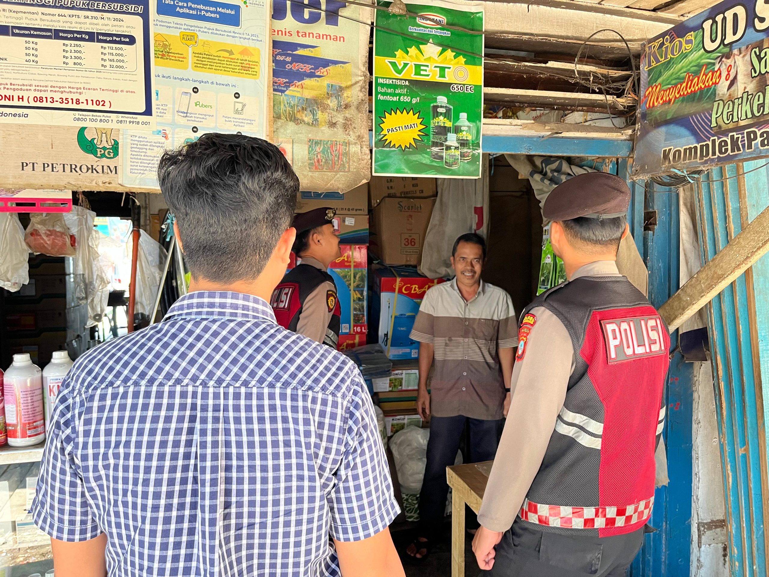 Polres HSU Pastikan Keamanan Distribusi Pupuk Bersubsidi di Pasar Sungai Pandan