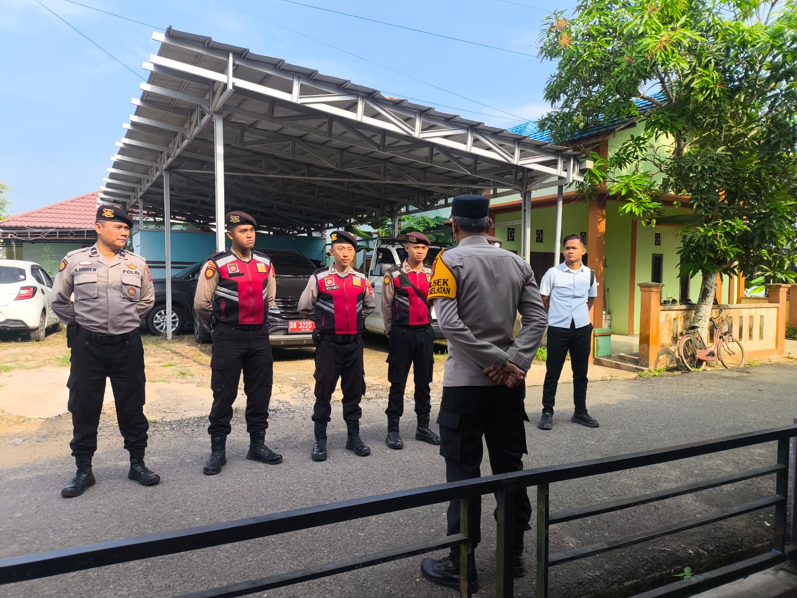 Pengobatan Alternatif Tradisional dan Gerakan Sholawat Nabi Muhammad SAW di Amuntai Selatan, Polri Pastikan Situasi Kondusif