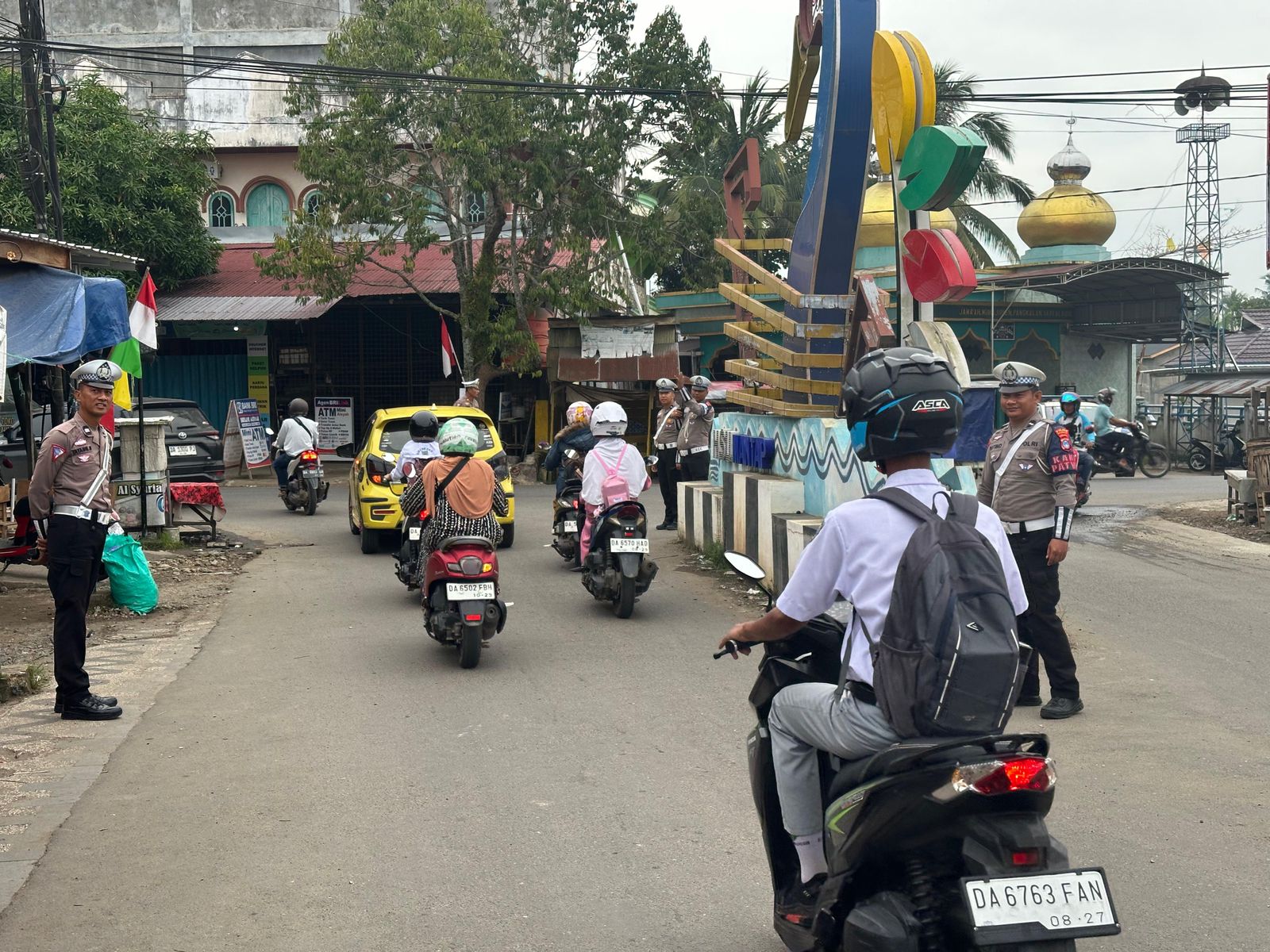 Satlantas Polres HSU Gelar Apel Pagi dan Pengamanan Jalur, Wujudkan Kamseltibcar Lantas yang Kondusif