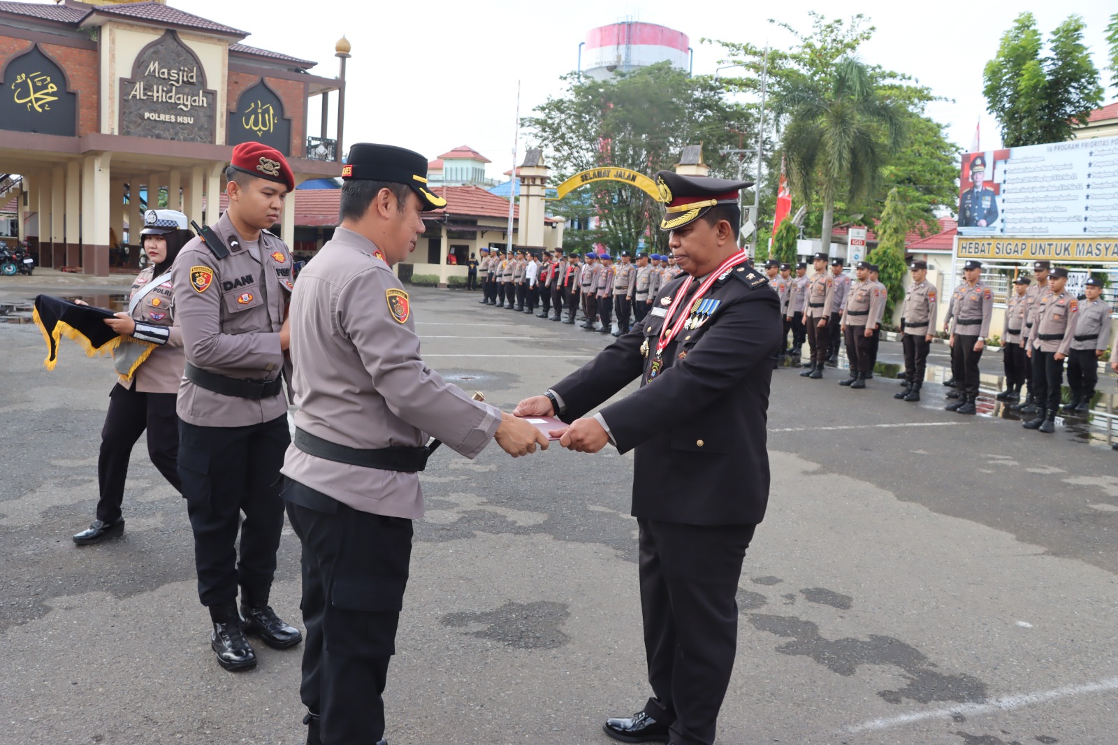 Polres HSU Gelar Patroli Gabungan Skala Besar, Wujudkan Kamtibmas Kondusif Bersama TNI dan Instansi Terkait