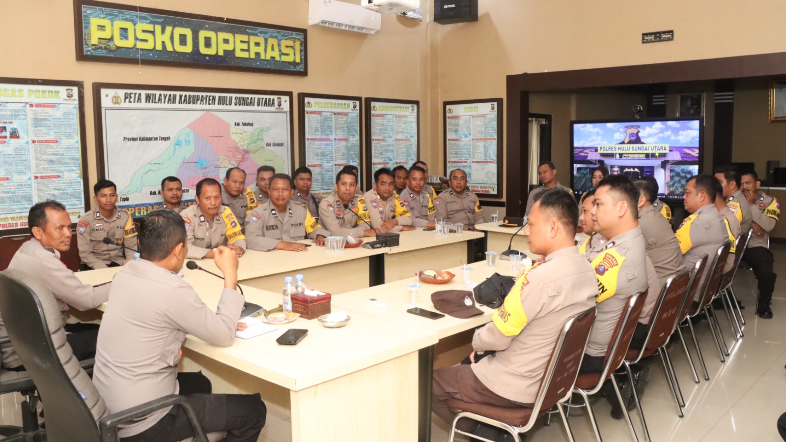 Polres Hulu Sungai Utara Gelar Anev Kinerja Bhabinkamtibmas, Dorong Peningkatan Peran dan Profesionalisme di Lapangan