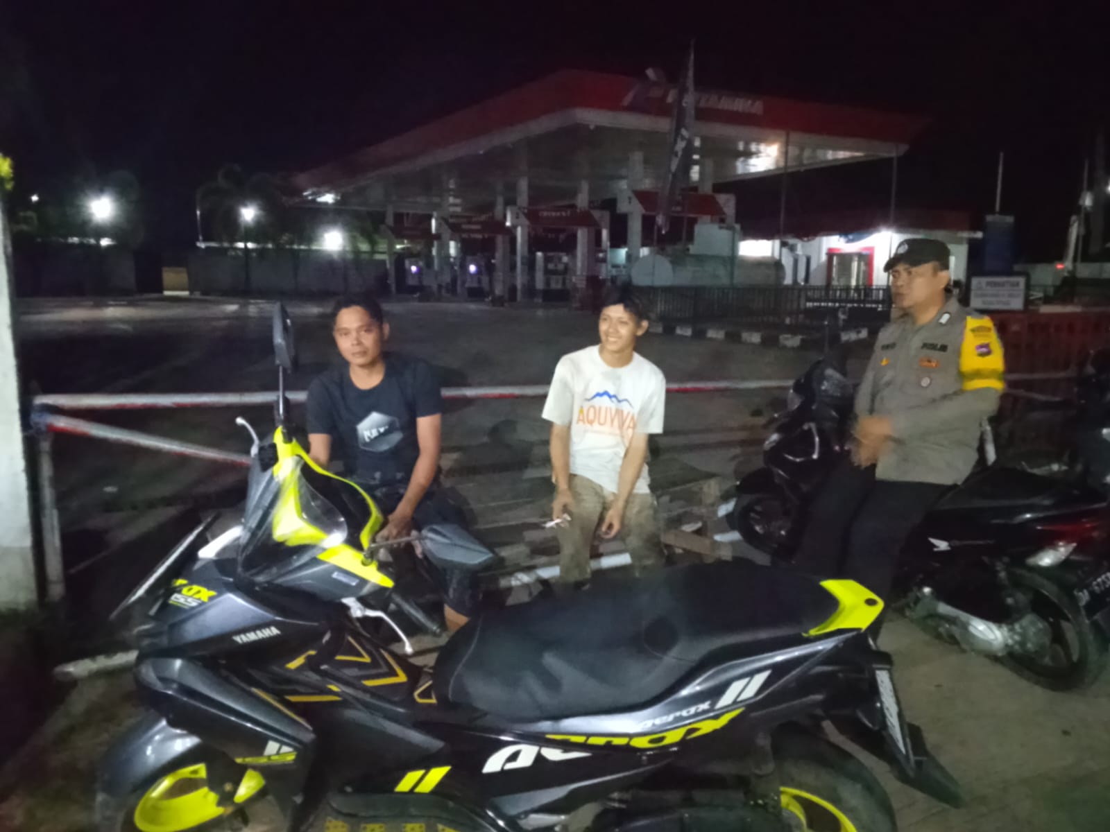 Polsek Amuntai Utara Gelar Patroli Dialogis dan Sambang di Desa Tayur Upaya Ciptakan Kamtibmas yang Kondusif