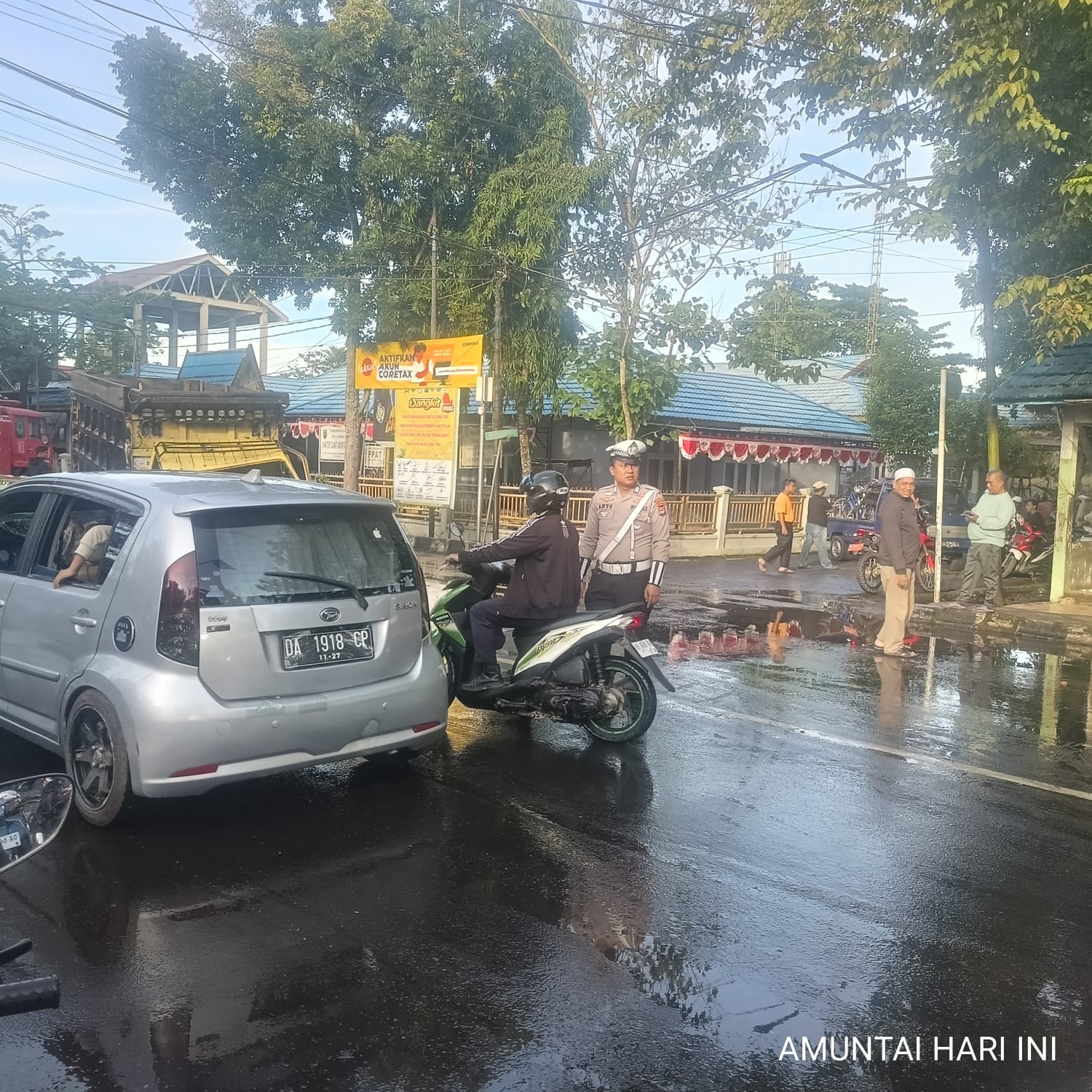Satlantas Polres HSU Gelar Apel Pagi dan Pengamanan Lalu Lintas Wujudkan Kamseltibcar yang Kondusif di Amuntai
