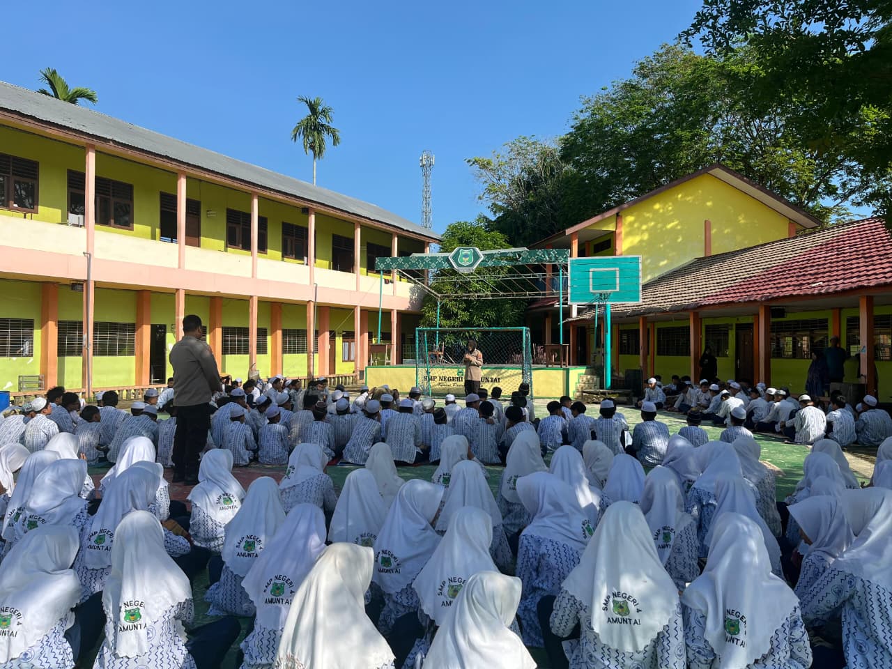 Sat Binmas Polres HSU Gelar Bintibsos Edukasi Pencegahan Petasan dan Bullying di SMPN 4 Amuntai Jelang Ramadhan