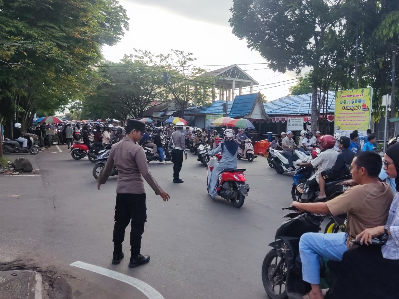 Ramadan Aman dan Tertib, Polsek Amuntai Tengah Amankan Pasar Wadai di Wilayah Hukum Polres HSU