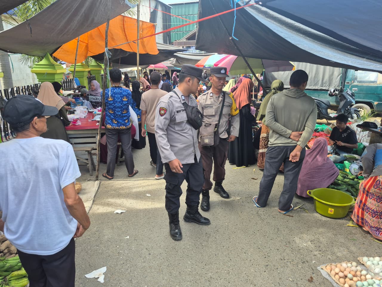 Polsek Amuntai Selatan Laksanakan Patroli Dialogis di Desa Telaga Silaba, Tingkatkan Kewaspadaan Kamtibmas Pagi Hari