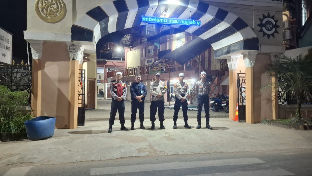 Polres HSU Amankan Shalat Tarawih di Masjid Al Jihad Amuntai, Situasi Aman dan Lancar