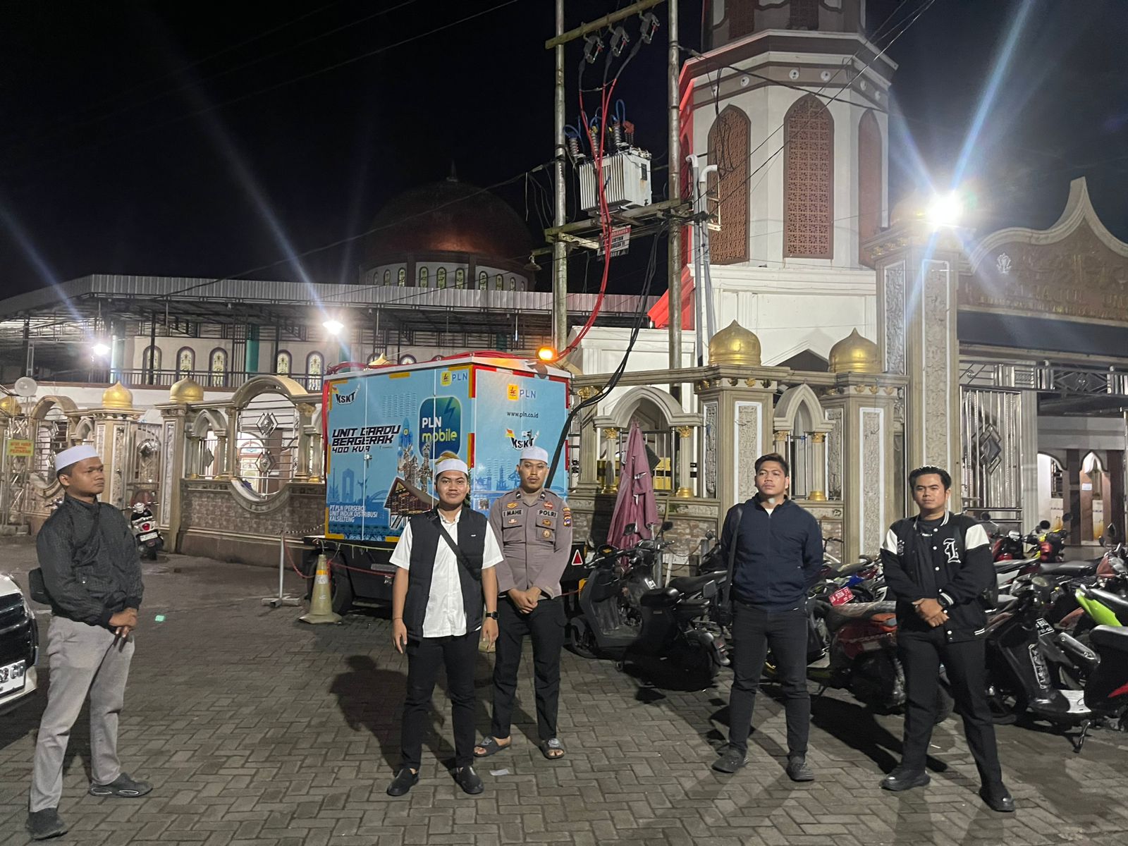 Polres HSU dan Polsek Danau Panggang Amankan Salat Tarawih Jamaah Guru Danau, Pastikan Ibadah Berjalan Aman dan Khusyuk