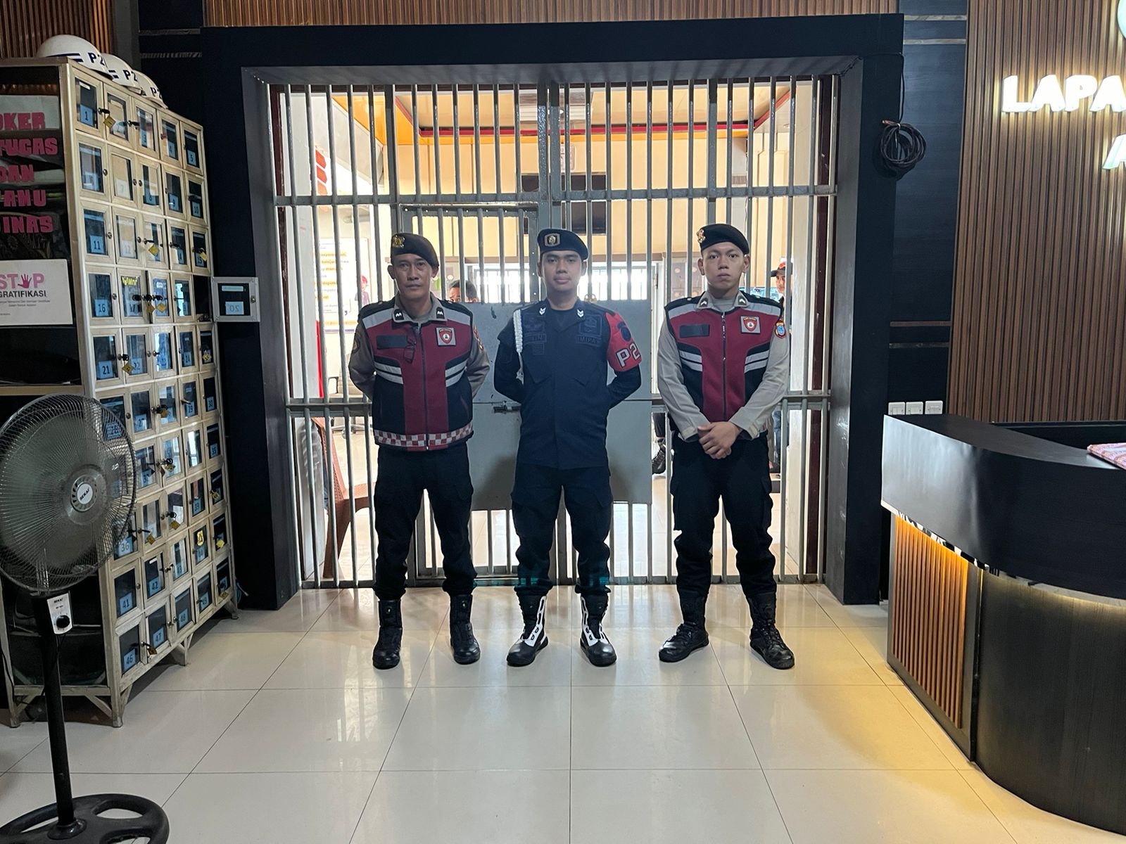 Sat Samapta Polres Hulu Sungai Utara Laksanakan Patroli Sambang ke Lapas Kelas II B Amuntai dalam Rangka Mendukung Tugas dan Fungsi Pemasyarakatan
