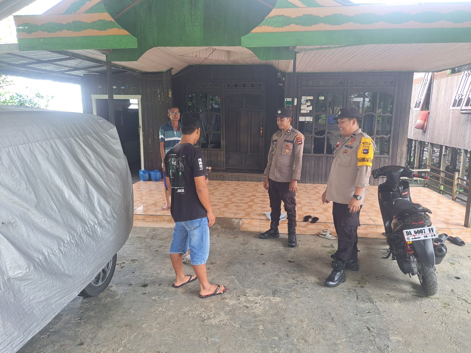 Polsek Babirik Laksanakan Patroli Dialogis dan Sambang, Perkuat Keamanan di Wilayah Hukum Polres Hulu Sungai Utara