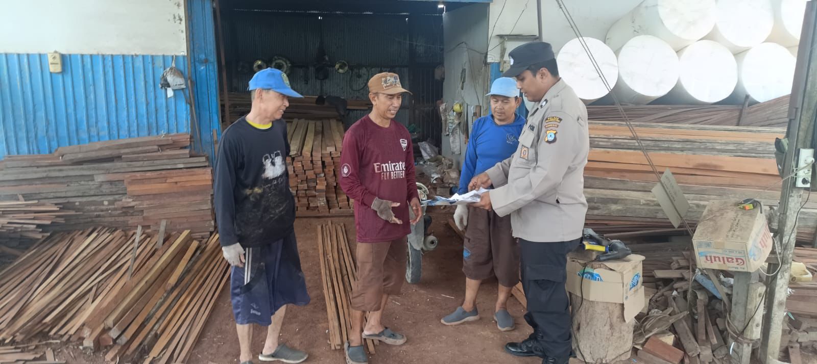 Polres HSU Sosialisasikan Penerimaan Taruna Akpol, Bintara dan Tamtama 2026 kepada Warga Desa Tayur