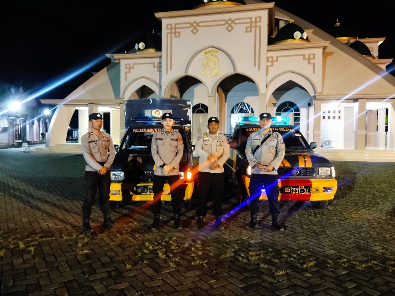 Polsek Amuntai Selatan dan Amuntai Tengah Gelar Patroli Gabungan Tengah Malam Jaga Kamtibmas di Wilayah Hukum Polres HSU