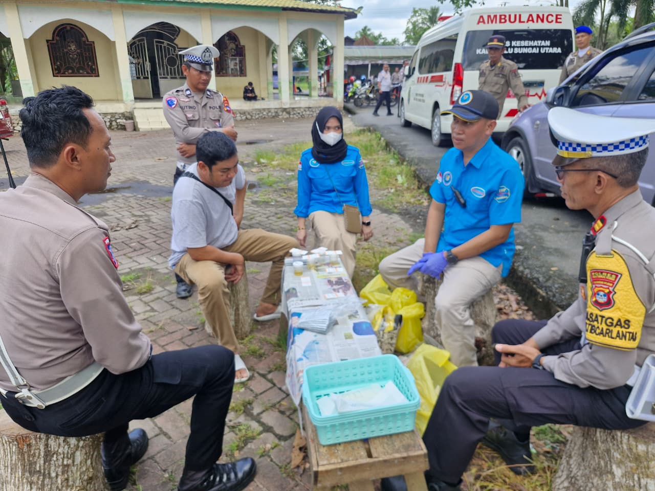 Satlantas Polres HSU Gandeng BNNK Gelar Tes Urine Pengemudi Angkutan Umum dalam Rangka Operasi Ketupat Intan 2026