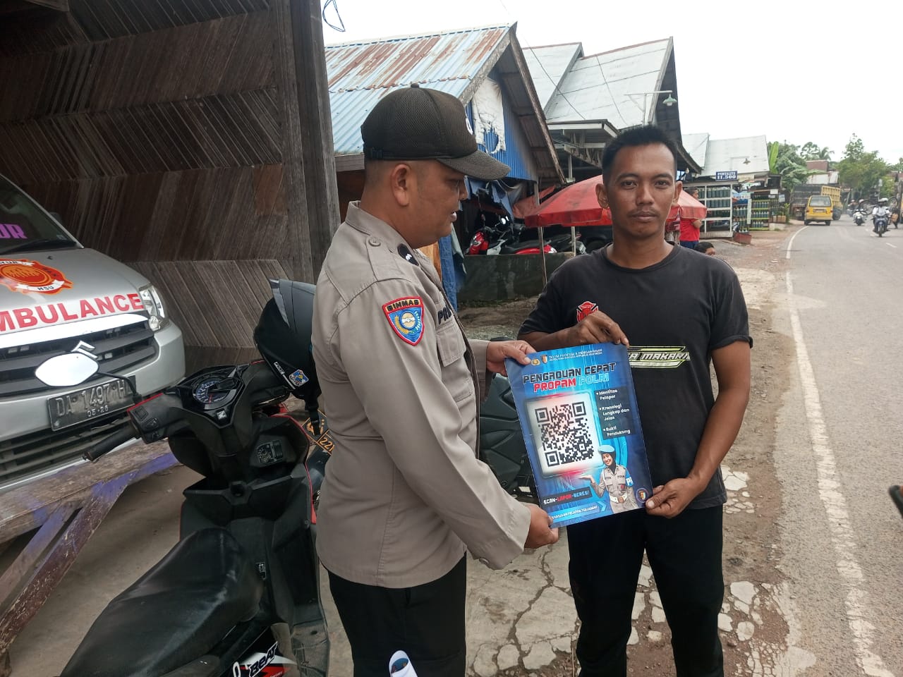 Polsek Amuntai Utara Laksanakan Patroli Dialogis dan Sambang di Desa Guntung untuk Ciptakan Kamtibmas yang Kondusif
