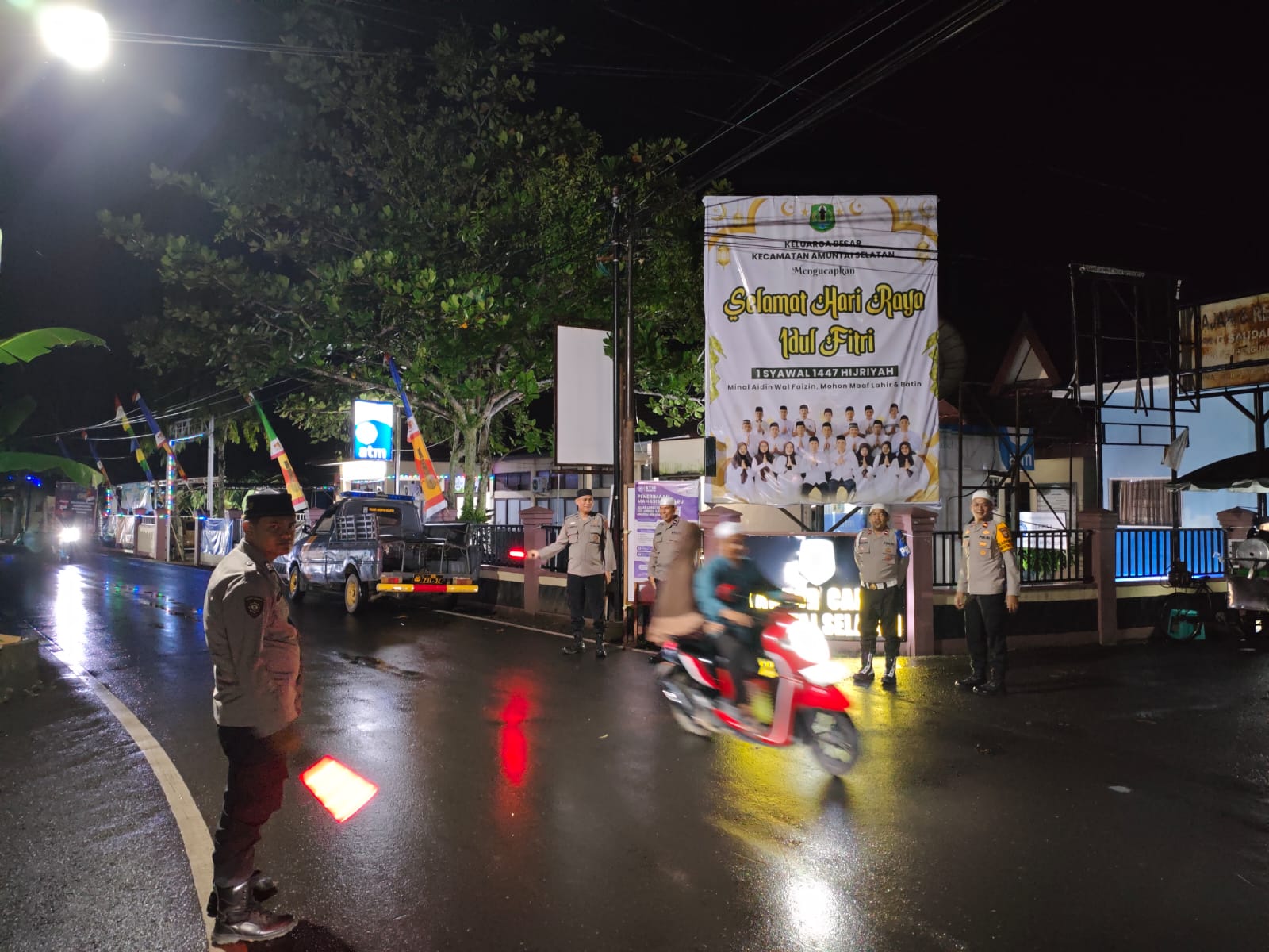 Polsek Amuntai Selatan Gelar Apel dan Pengamanan Malam Takbiran Idul Fitri 1447 H di Titik Rawan Kepadatan