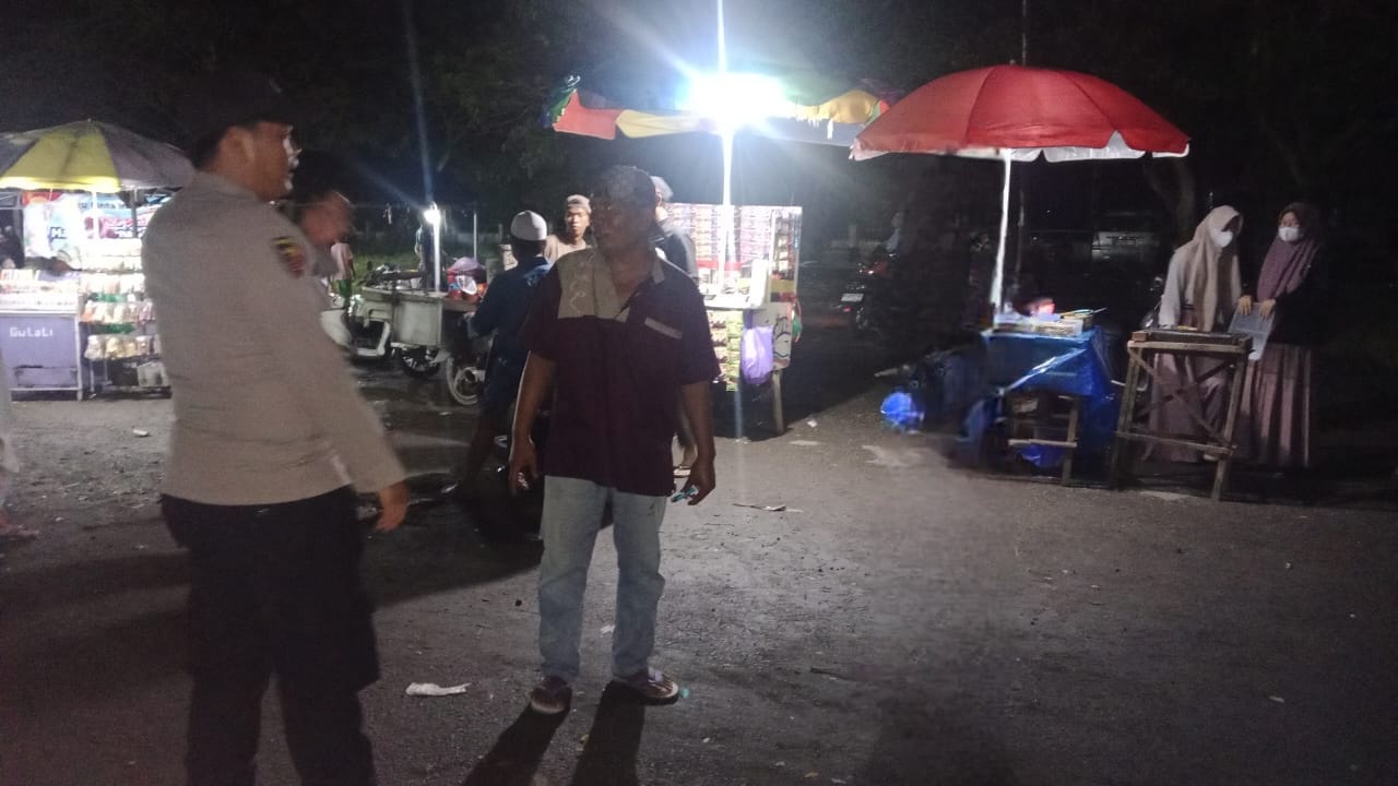 Polsek Babirik Laksanakan Patroli Dialogis dan Sambang di Terminal dan Warung Warga Ciptakan Situasi Aman dan Kondusif
