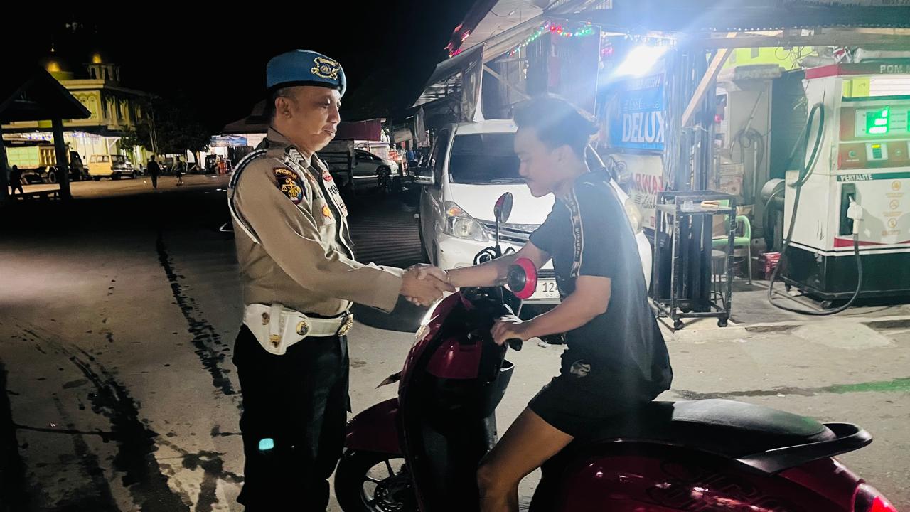 Polsek Amuntai Tengah Gelar Patroli Dialogis dan Silaturahmi Ciptakan Situasi Aman Kondusif di Wilayah Hukum Polres HSU