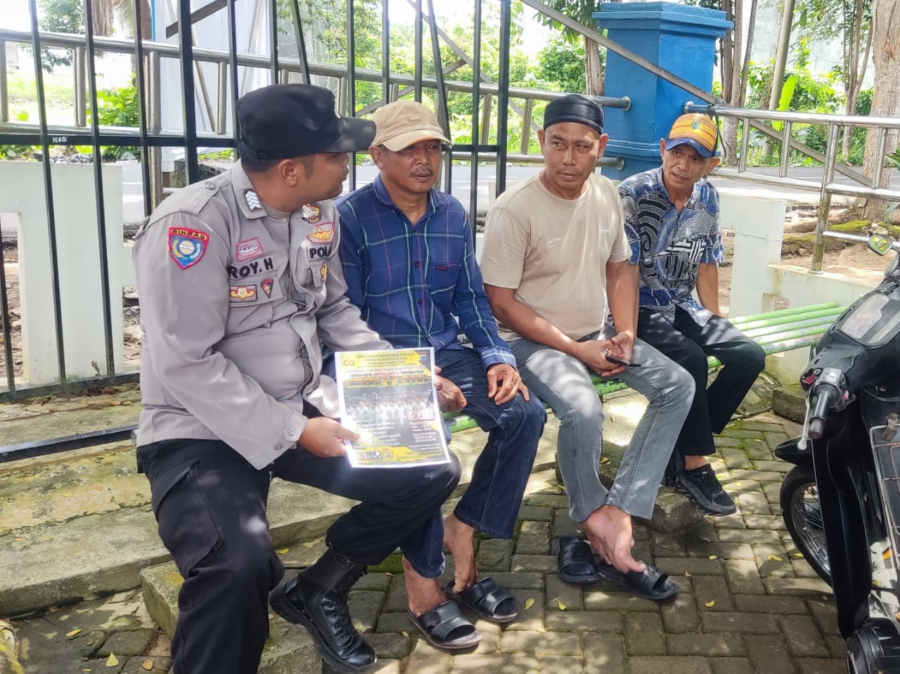 Polsek Amuntai Tengah Gelar Patroli Dialogis dan Sosialisasi Penerimaan Anggota Polri T.A. 2026 untuk Rekrutmen Prima dan Berkualitas