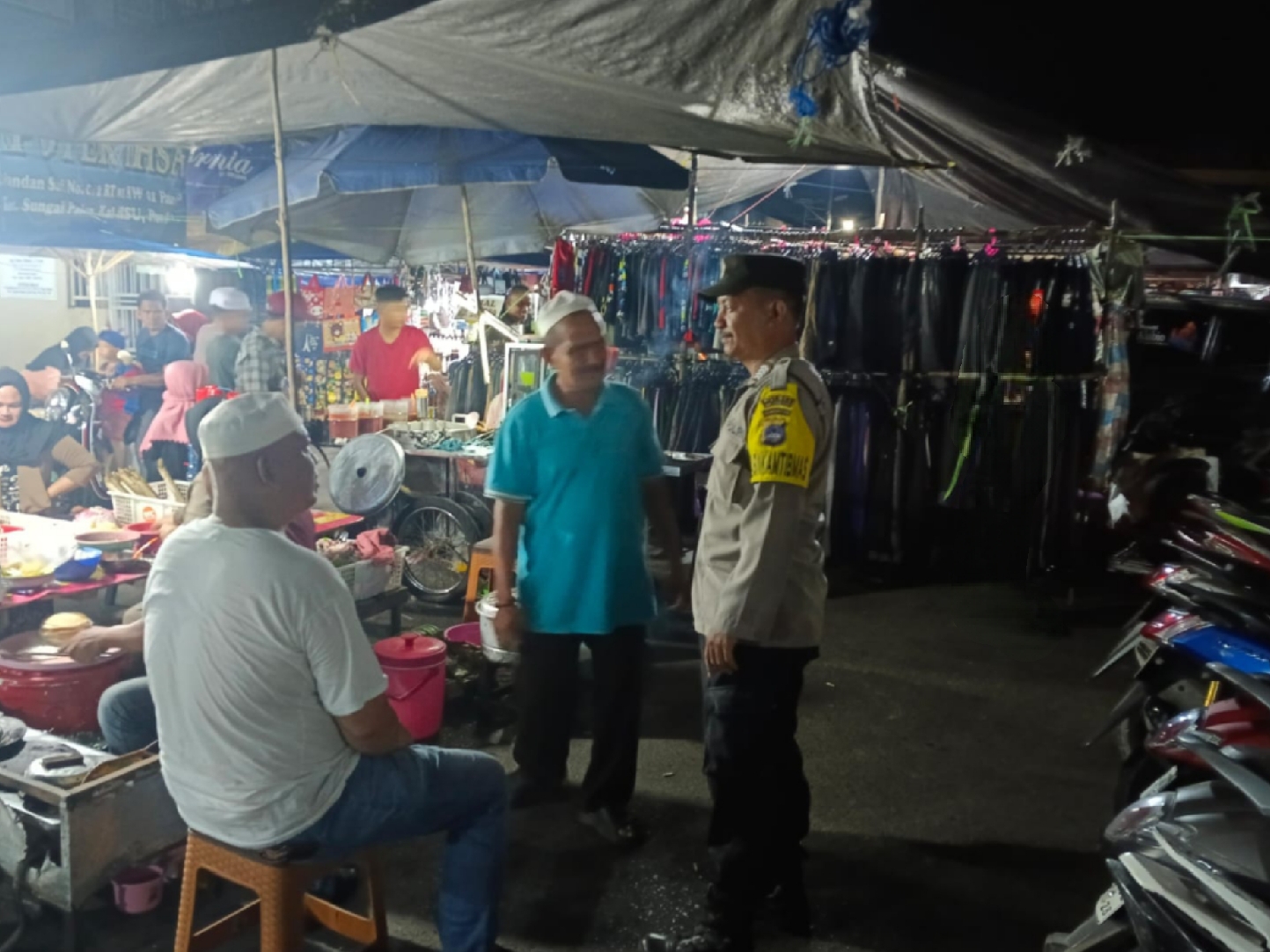 Polsek Sungai Pandan Gelar Patroli Dialogis dan Sambang di Desa Sungai Pandan Hulu
