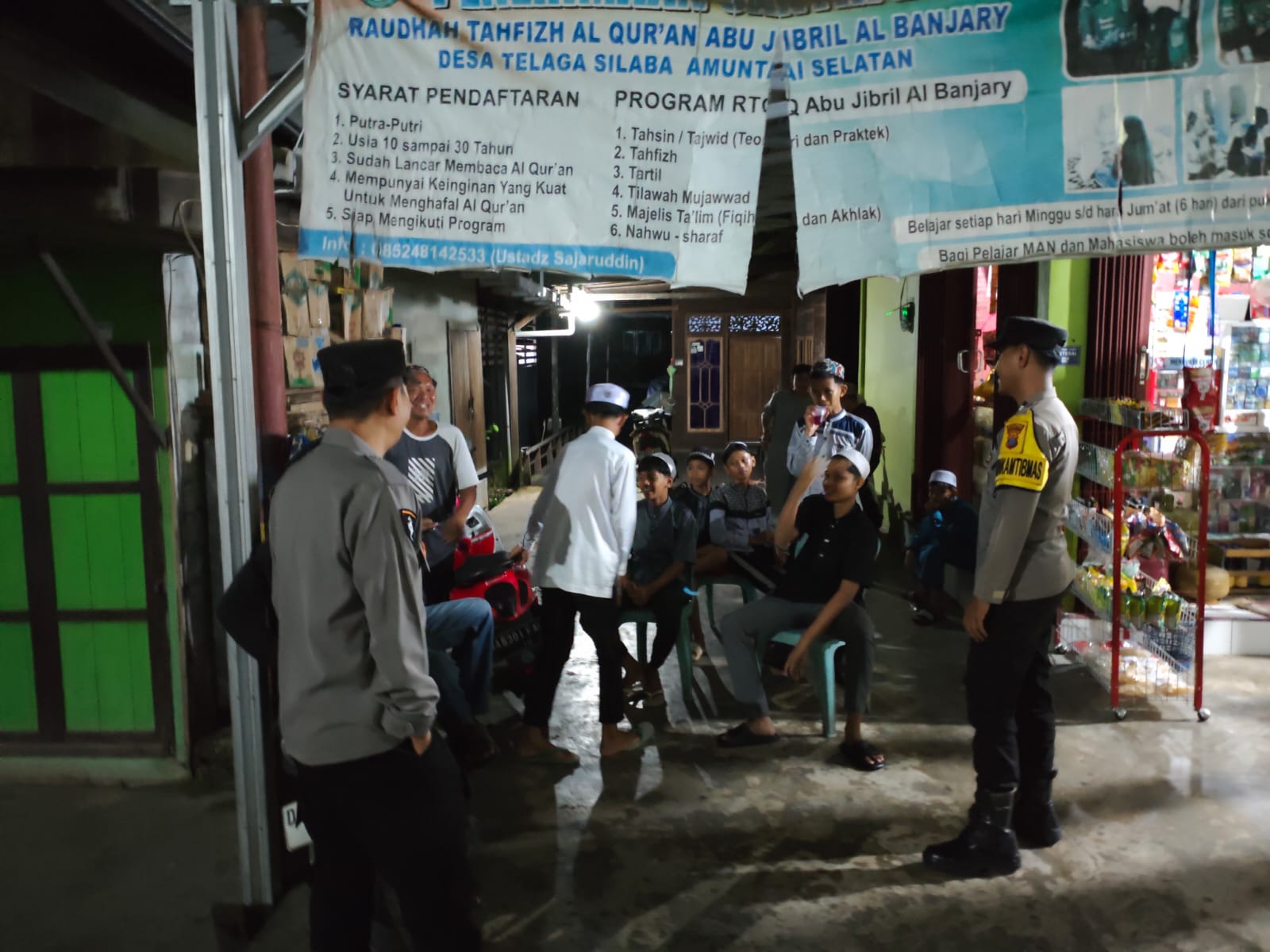 Polsek Amuntai Selatan Gelar Patroli Dialogis di Desa Telaga Silaba untuk Jaga Kondusifitas Kamtibmas