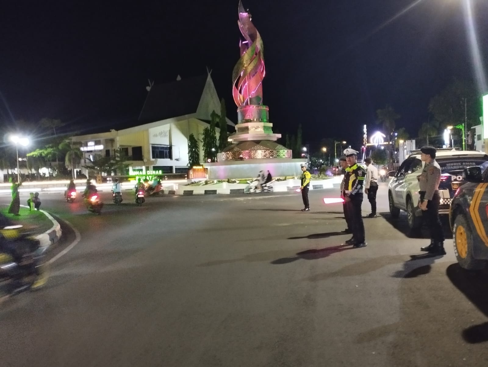 Satlantas Polres HSU Intensifkan Patroli Malam, Ciptakan Kamseltibcarlantas yang Aman dan Kondusif di Amuntai