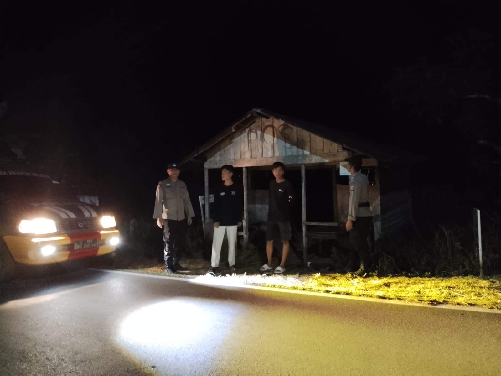 Polsek Amuntai Selatan Laksanakan Patroli Dialogis di Desa Teluk Sari, Wujudkan Kamtibmas Kondusif