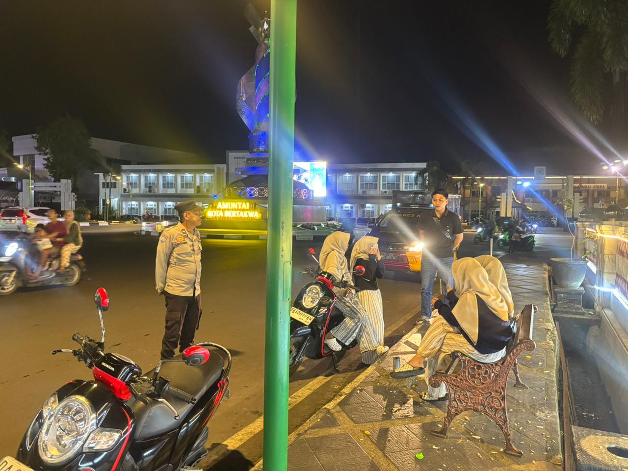 Polsek Amuntai Tengah Gencarkan Patroli Malam di Titik Keramaian dan Obyek Vital untuk Jaga Kamtibmas Kondusif