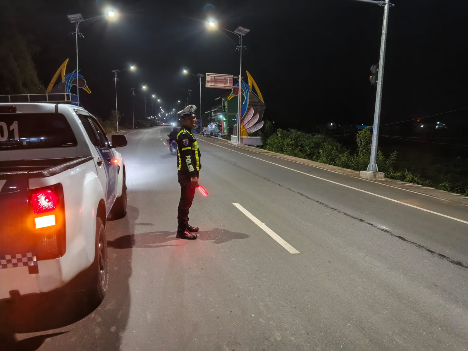 Sat Lantas Polres HSU Gelar Patroli Malam dan Pengaturan Lalu Lintas di Titik Rawan untuk Wujudkan Kamseltibcarlantas Kondusif