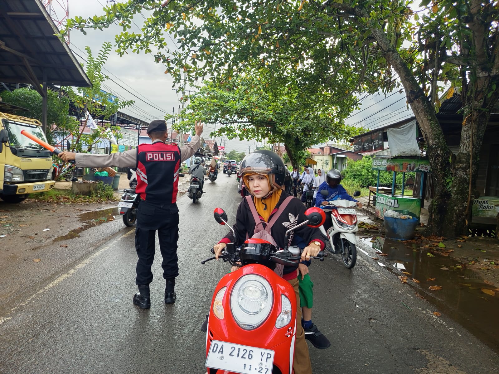 Polsek Banjang Gelar Pengaturan Lalu Lintas Di Wilayah Kecamatan Banjang