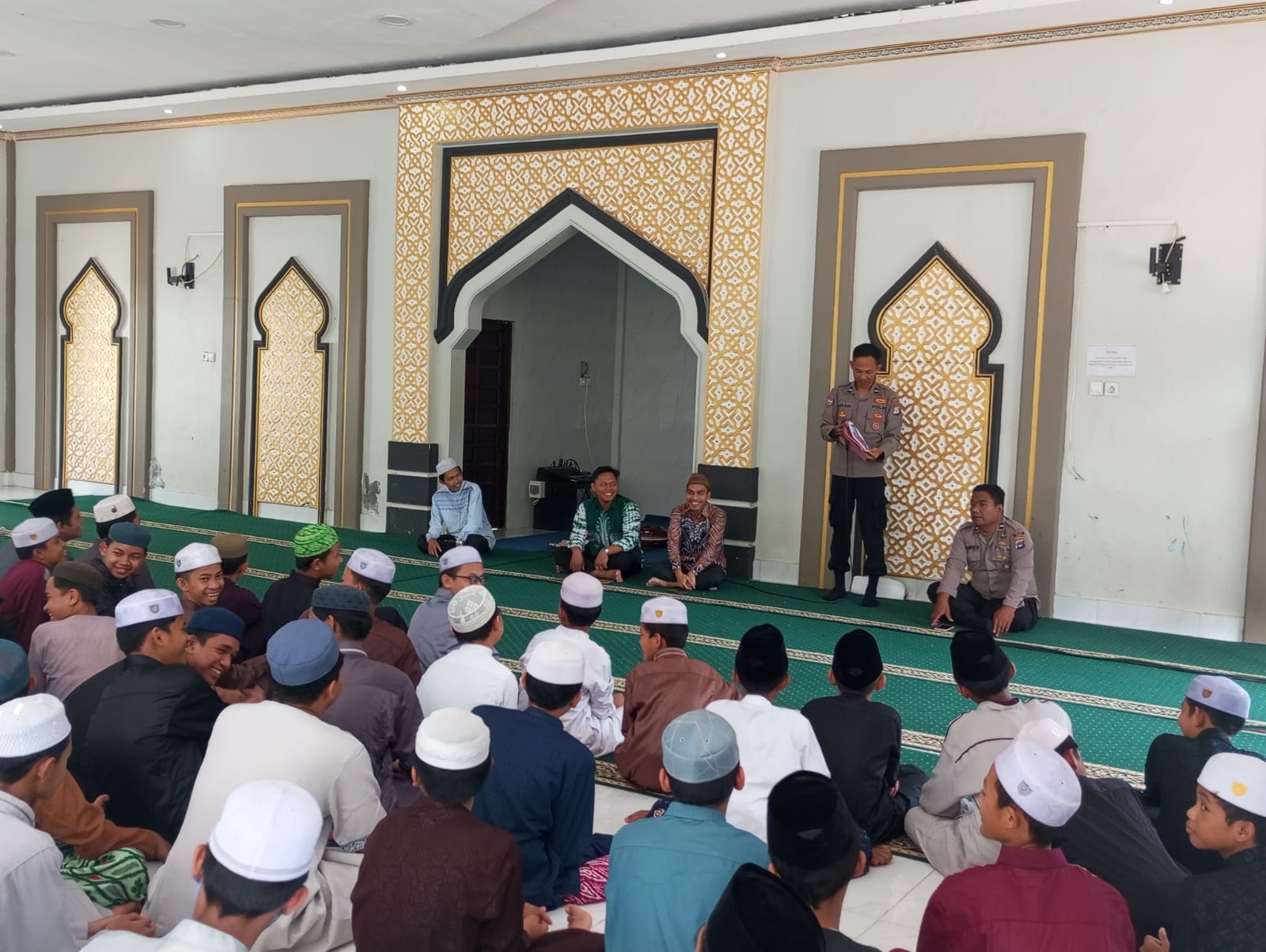 Polres HSU Gelar Sosialisasi Bahaya Narkoba di Pondok Pesantren Darul Abrar Al Hasaniah
