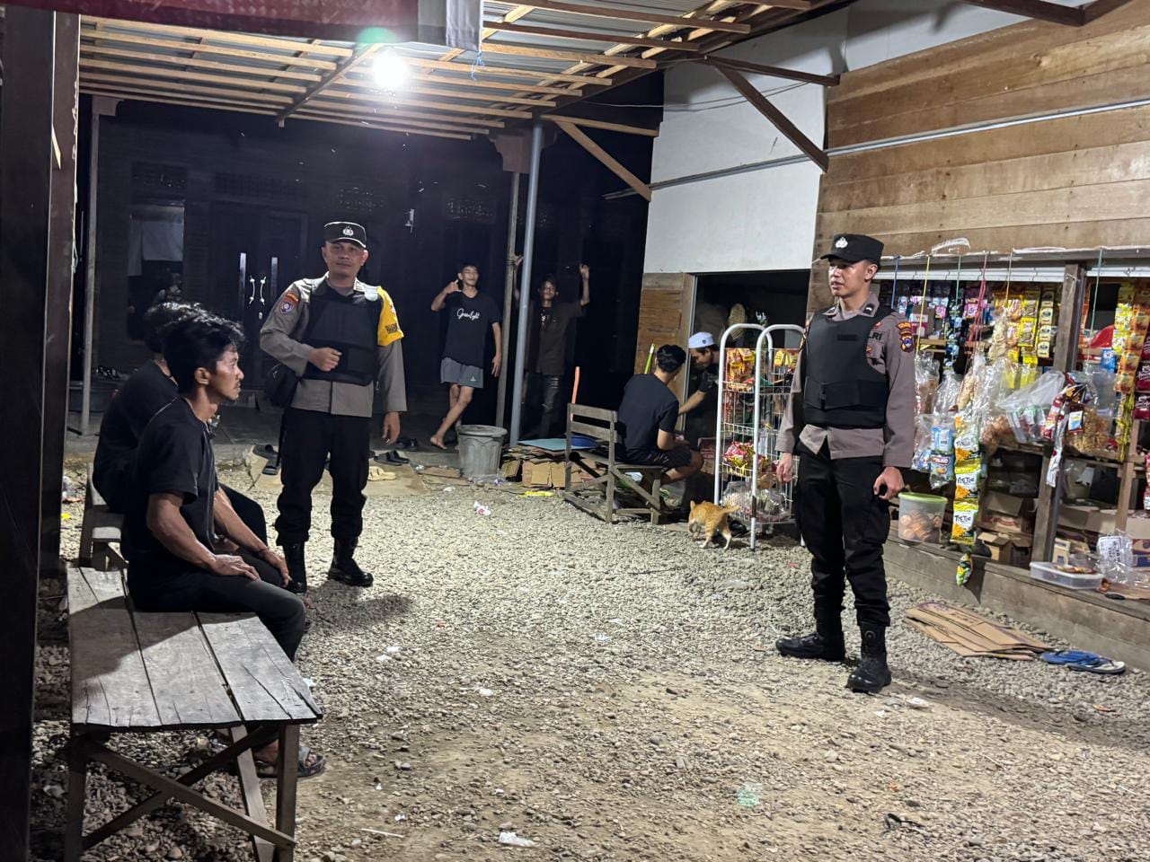 Polsek Babirik Gelar Patroli Dialogis dan Sambang di Wilayah Hukum untuk Jaga Kamtibmas Kondusif