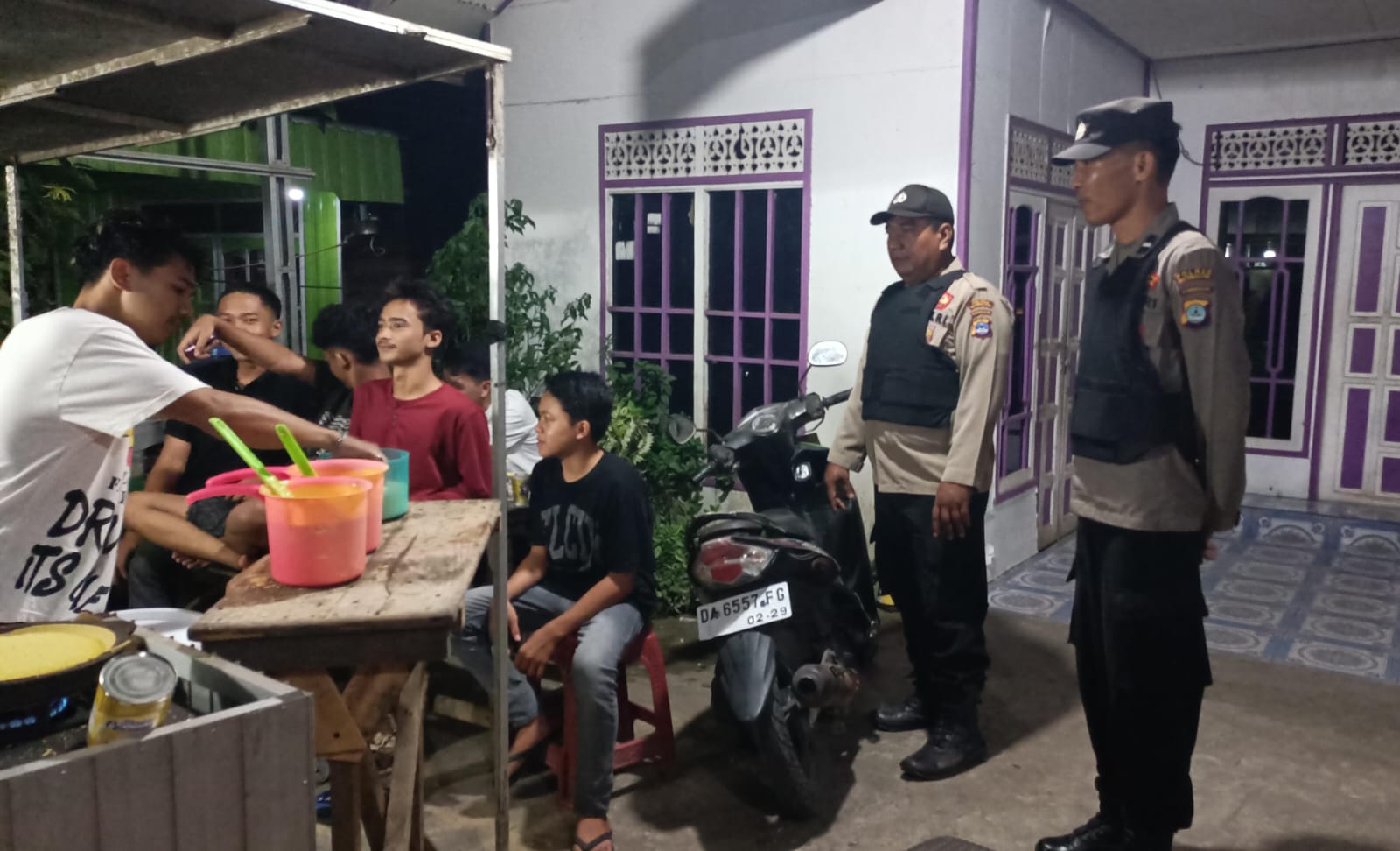 Polsek Banjang Laksanakan Patroli Dialogis dan Imbauan Kamtibmas untuk Ciptakan Keamanan di Wilayah Hukum Polres HSU