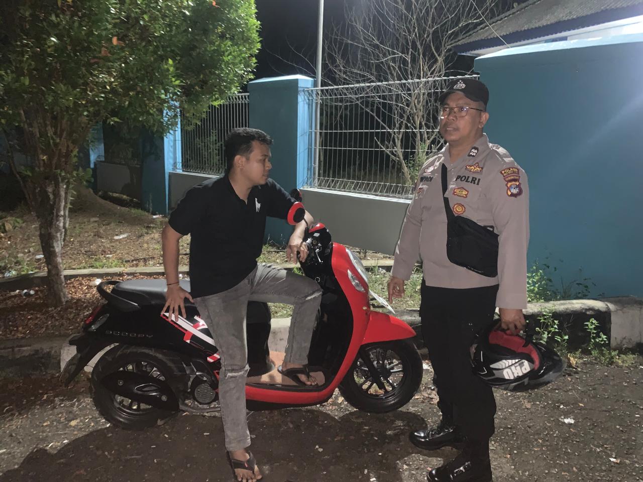 Polsek Banjang Laksanakan Patroli Dialogis Malam Hari untuk Jaga Kondusifitas Wilayah