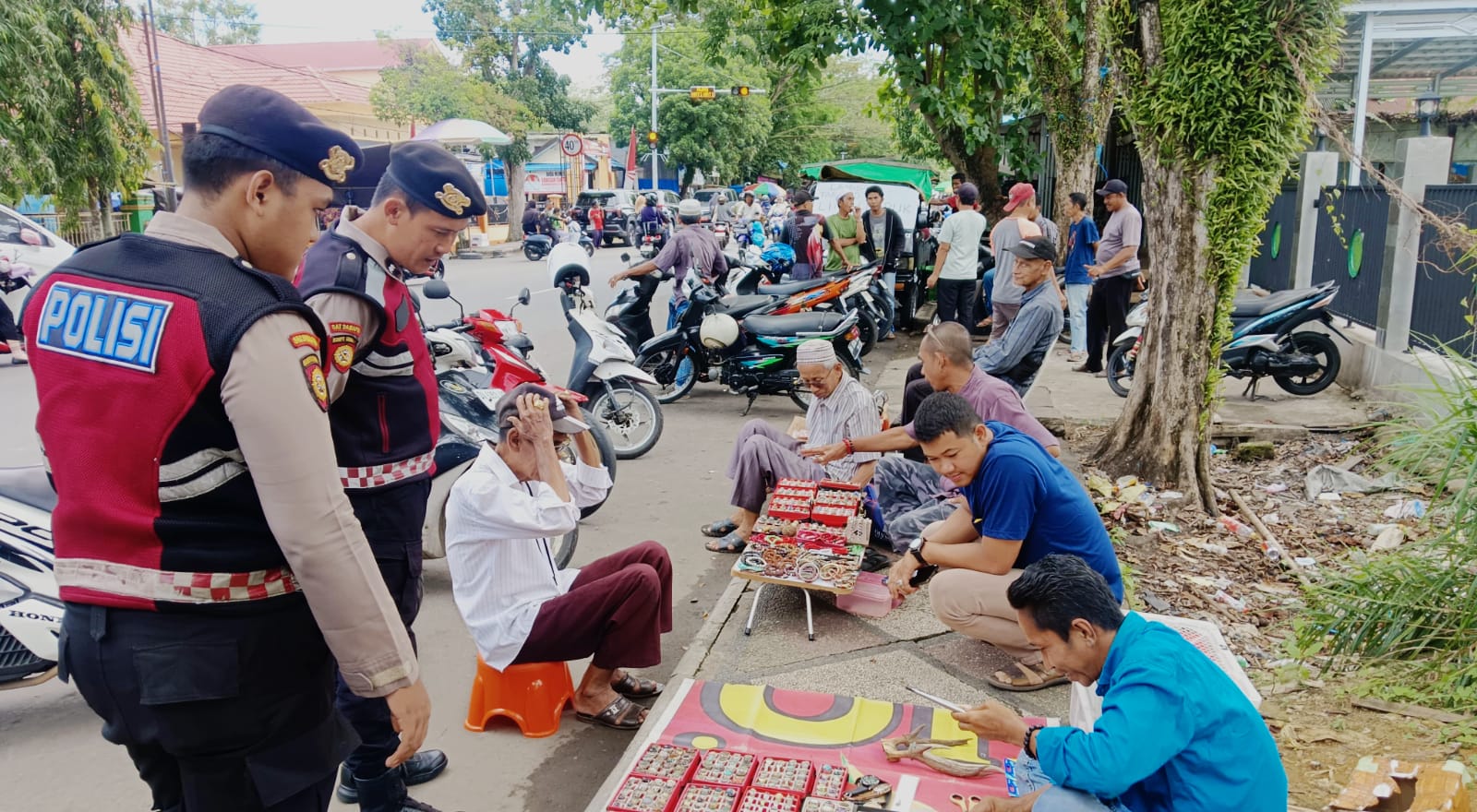 Sat Samapta Polres HSU Gelar Patroli Kota untuk Cegah Premanisme, Tawuran, Balap Liar, dan Kejahatan Jalanan