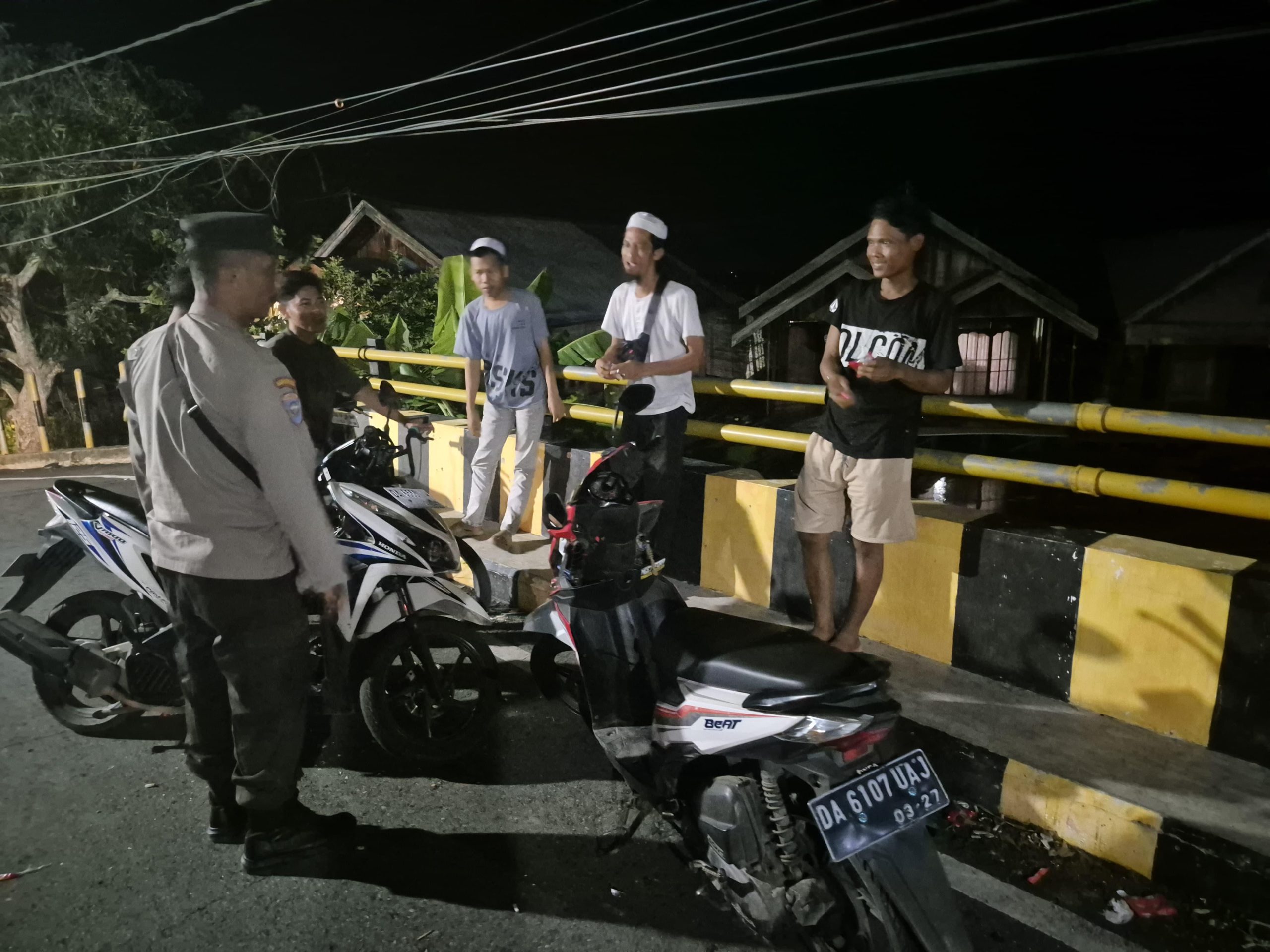 Polsek Amuntai Selatan Gelar Patroli Dialogis di Desa Jarang Kuantan, Jaga Kondusifitas Kamtibmas
