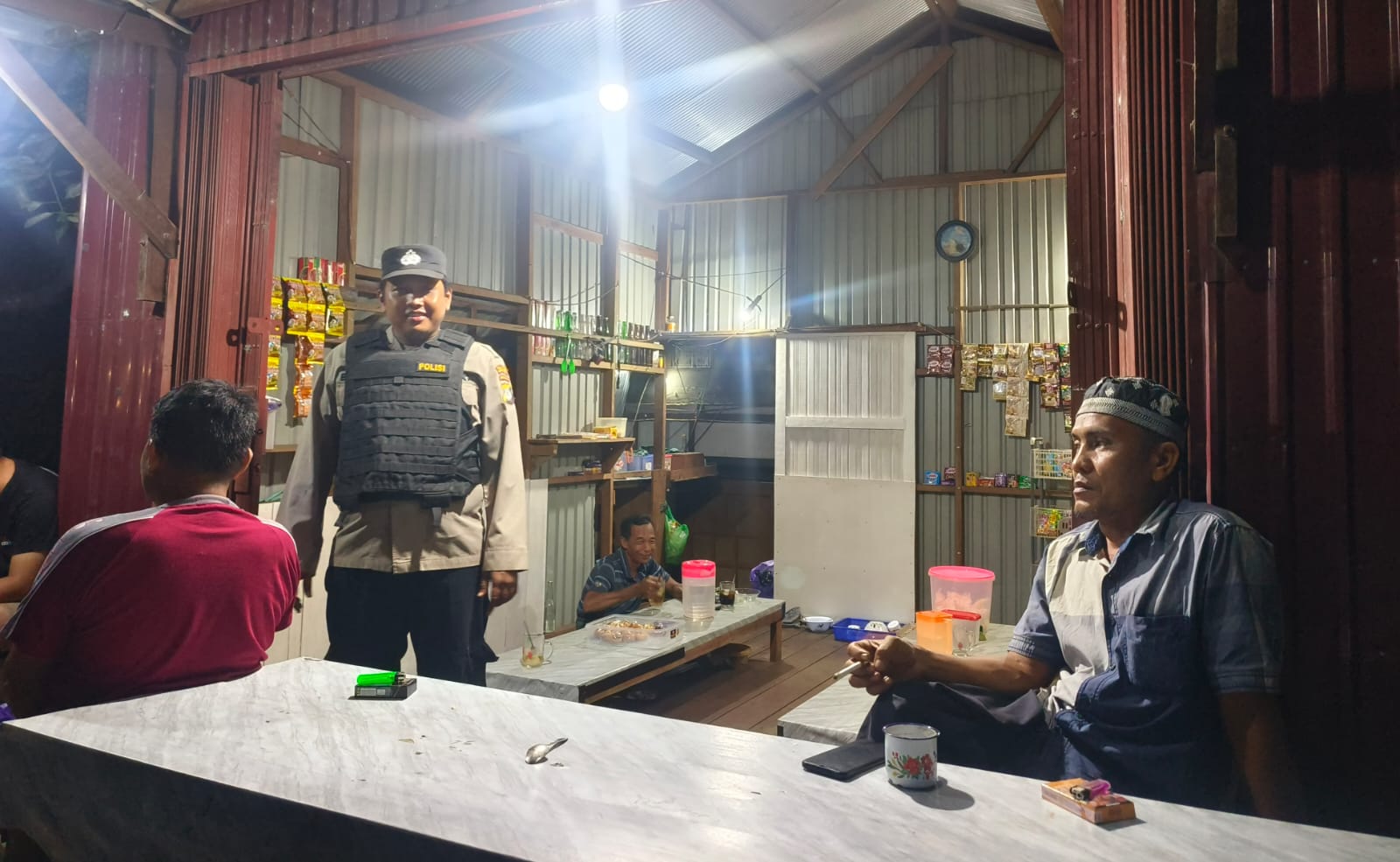 Polsek Amuntai Utara Intensifkan Patroli Malam, Cegah Gangguan Kamtibmas Secara Dini