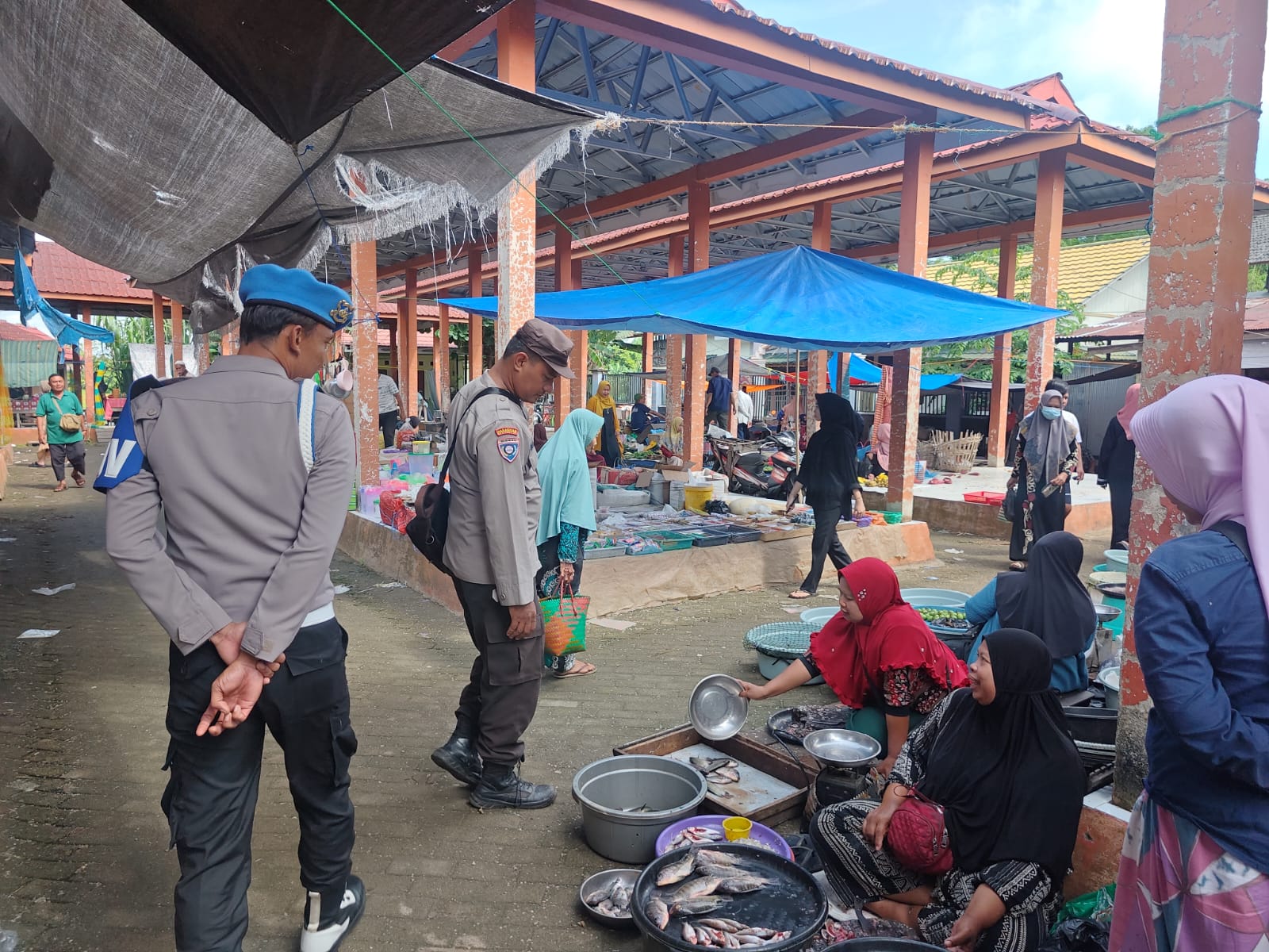 Polsek Amuntai Utara Laksanakan Patroli Dialogis dan Sambang, Perkuat Kamtibmas di Desa Sungai Turak