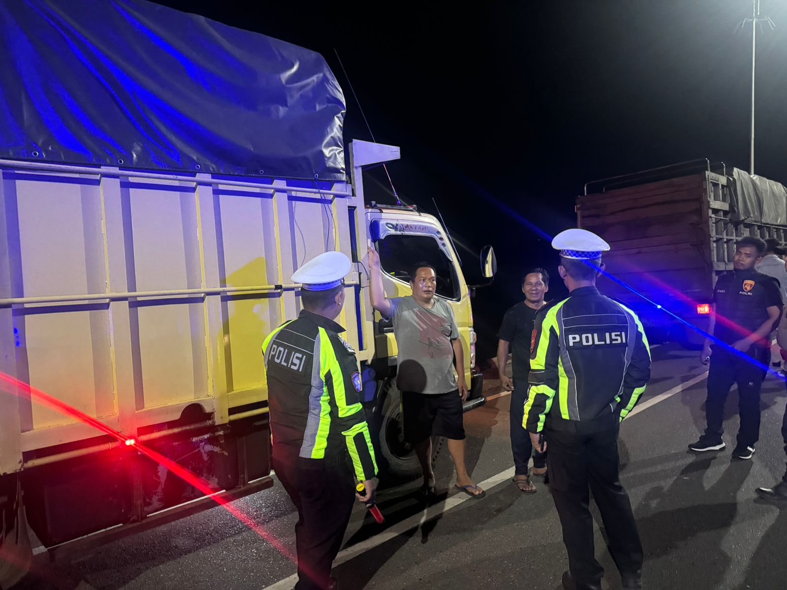 Satlantas Polres HSU Gelar Patroli Malam dan Penertiban Lalu Lintas, Tekan Pelanggaran dan Cegah Kecelakaan di Amuntai